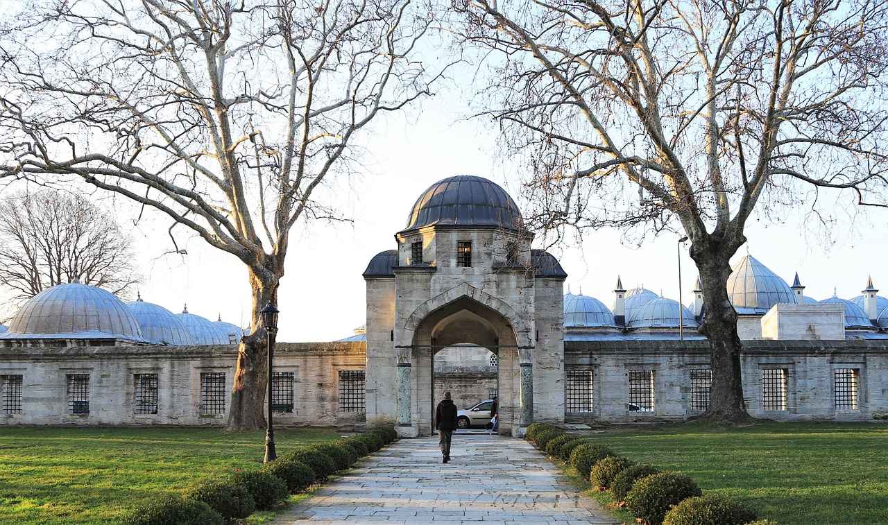 Ulaşım Seçenekleri ve Mesafe Bilgisi