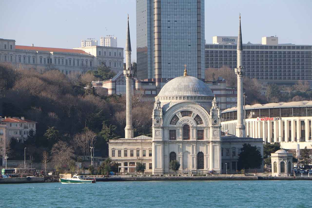 Ulaşım Seçenekleri ve Mesafe Bilgisi