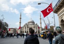 Türkiye’de Son Günler: Siyaset, Ekonomi ve Kültürün Yüzü Turkey in Recent Days: The Face of Politics, Economy, and Culture